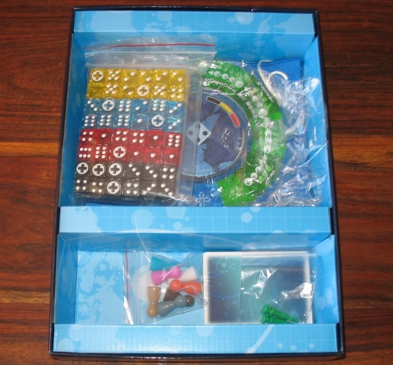 je savais bien qu'il n'y avait pas que des règles dans cette boite!