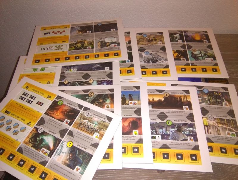 Vrac de tuiles et d'objectifs.