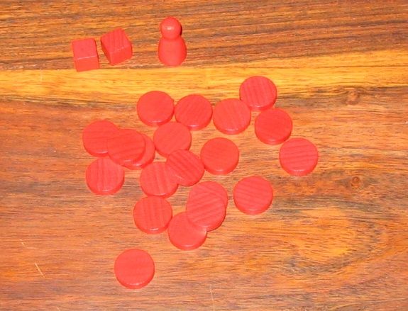 Les pions dégats (ronds), les 2 marqueurs de point de strucure du vaisseau et le pion initiative.