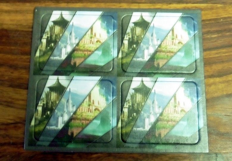 4 tuiles pour marquer les cartes persistantes d'une manche à une autre.