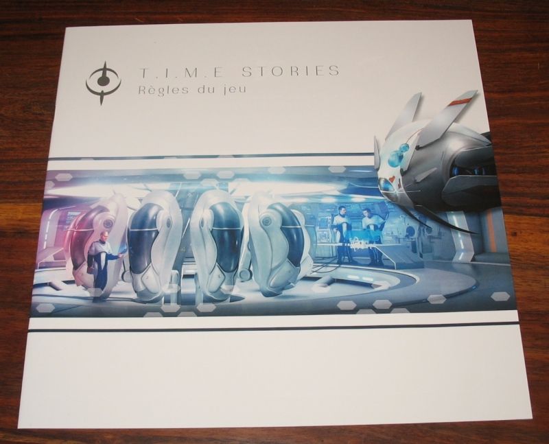 Pas mal de règles, mais avec beaucoup d'illustrations et d'exemples...