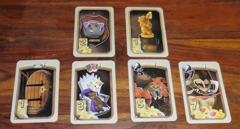 Les 4 fonds de mine possible en bas et les trophées dératiseur et piocheur en haut :)