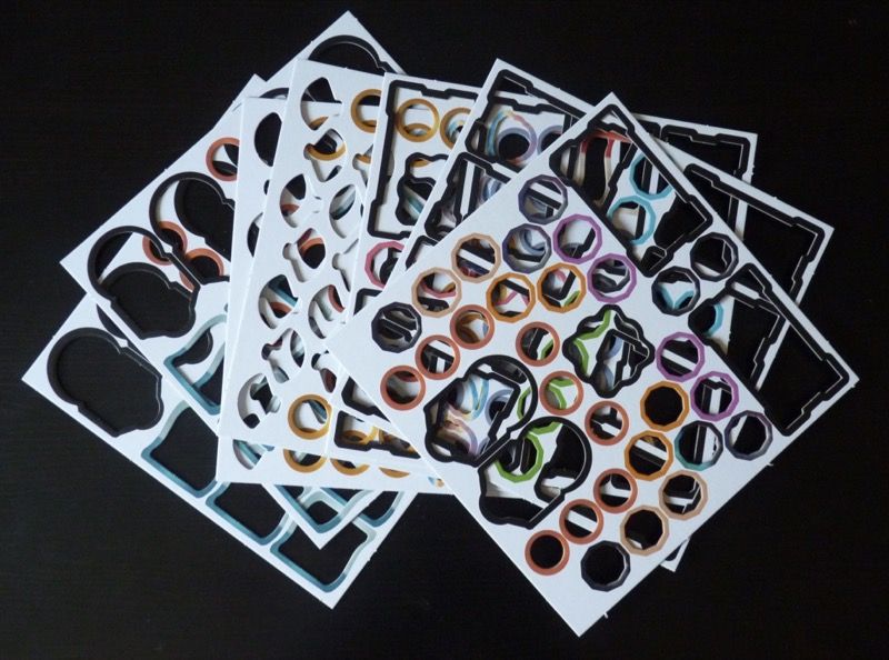 Ah non, on me dit qu'il ne faut surtout pas jeter les punchboards...