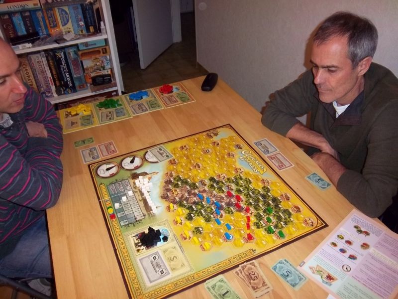 La partie a commencé et toutes les compagnies ont démaré. 