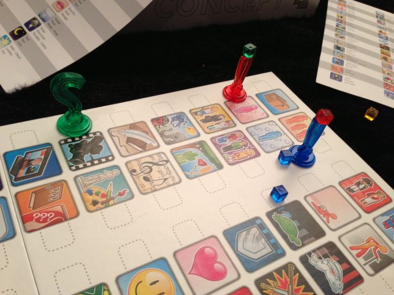 c'est conceptuel les cubes sur les pions, mais bien utile !