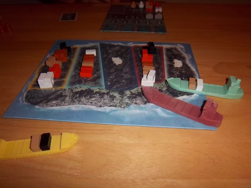 L'île sur laquelle les containers s'accumulent durant la partie...