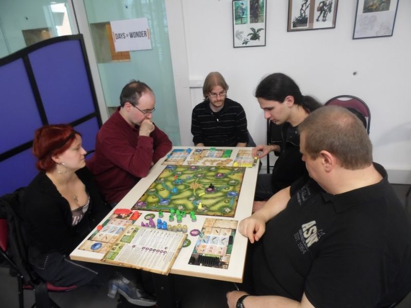 L'auteur de Caylus et du récent Spyrium en pleine réflexion...