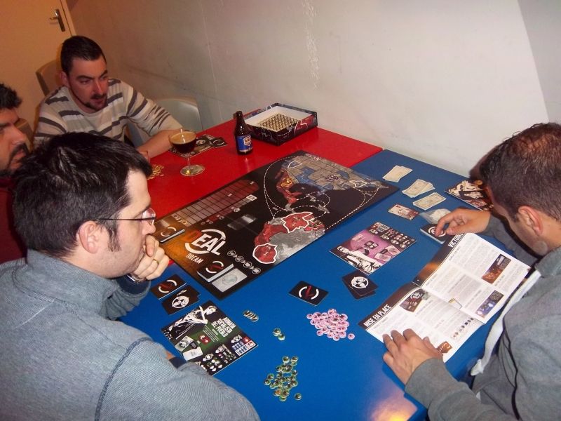 Affrontements autour du sulfureux Deal american dream... après la partie, certains des joueurs l'ont comparé au Trône de fer... intéressant. 