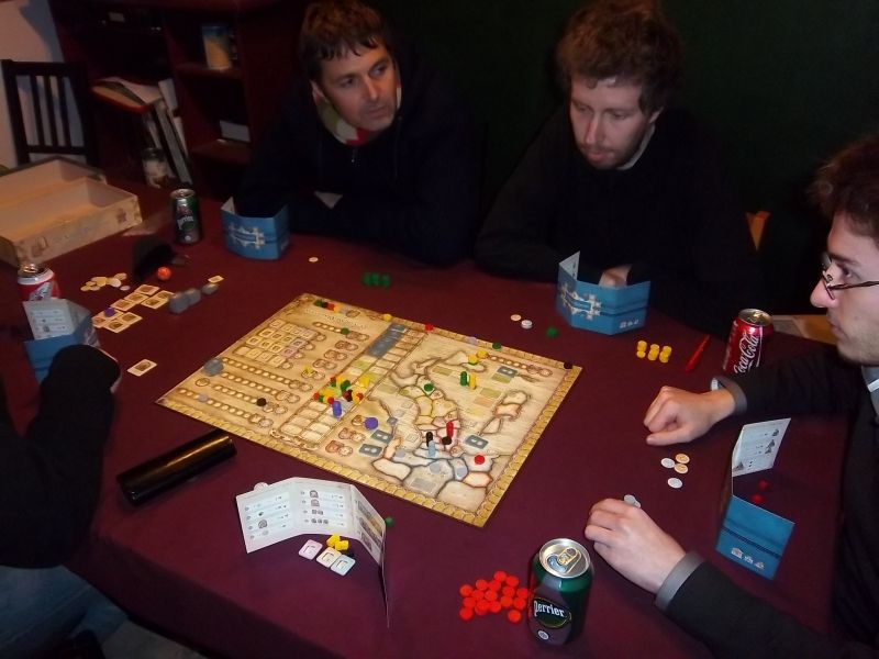 Entre deux plaisanteries, on se concentre quand même un peu...et on s'observe....