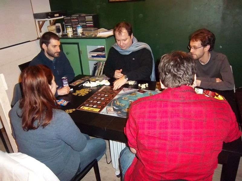 Dans une salle à coté, une partie de Cyclades sous la houlette de monsieur Lilajax...