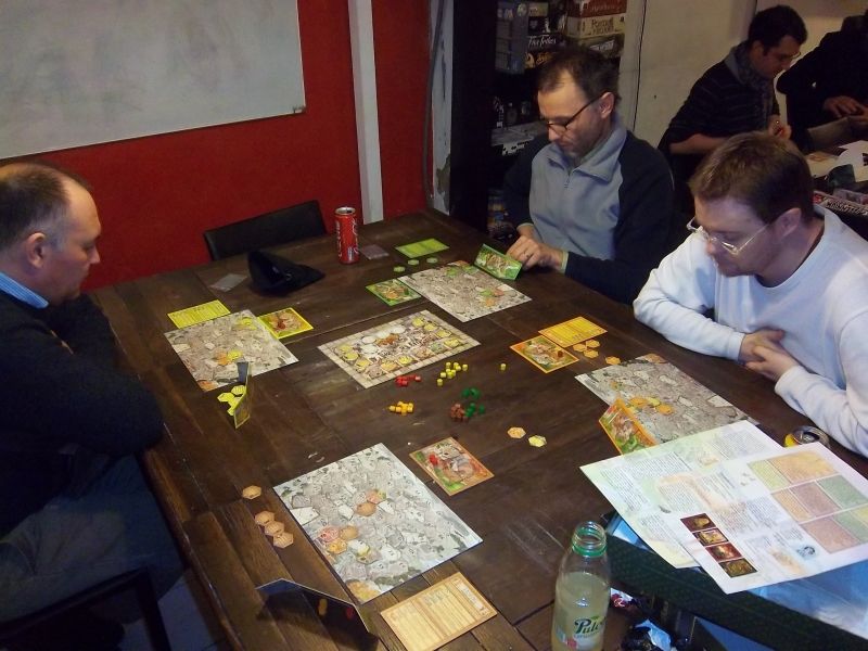 Mes trois adversaires, très sérieux, pour cette partie de Demetra