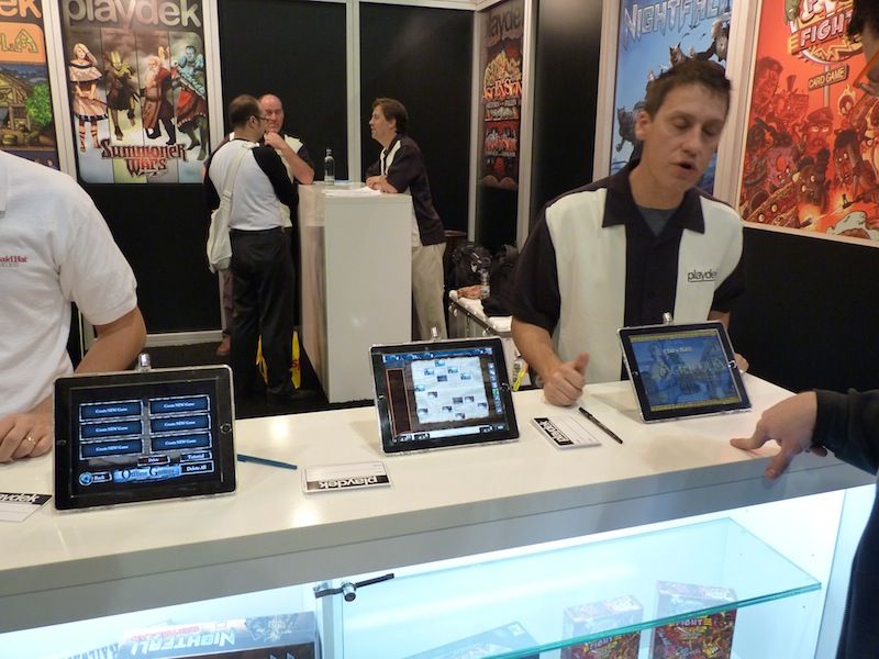 Stand 4-104 - Playdek