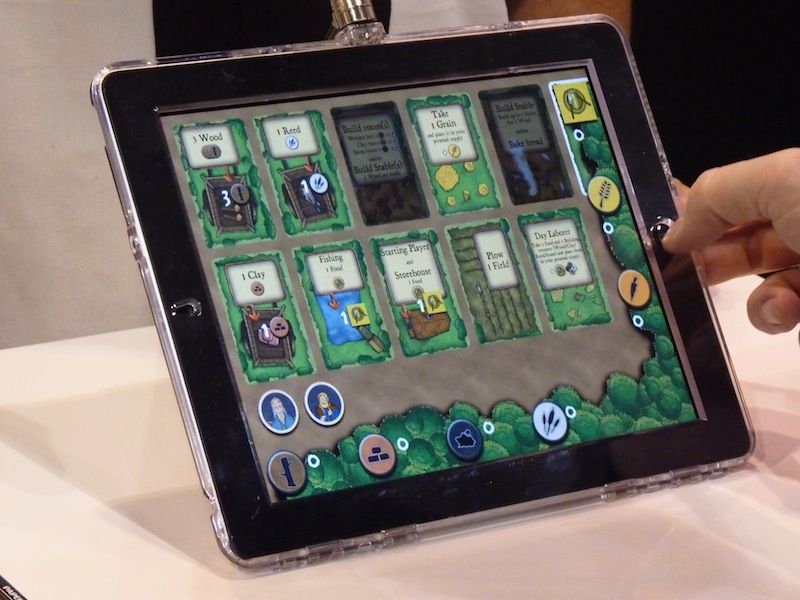 Stand 4-104 - Playdek