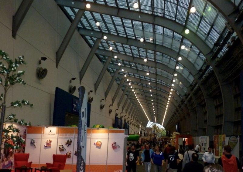 La galerie entre les Halls 1/2/3 et le hall 7