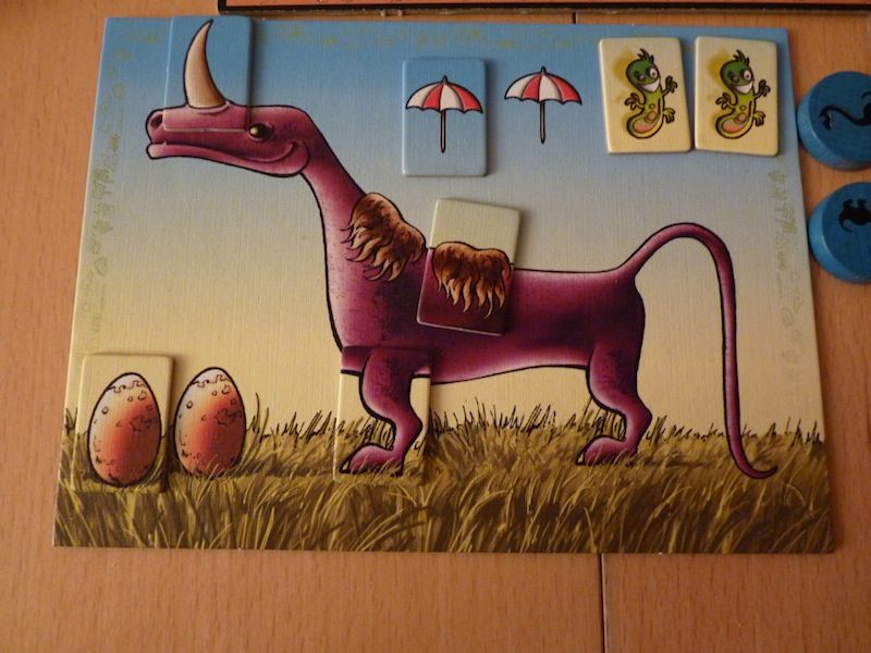 le dinosaure de Loïc, il héritera plus tard d'une seconde corne et d'un troisième parasol.