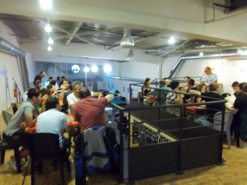 Il y avait du monde sur la mezzanine pour découvrir ou redécouvrir Evo....