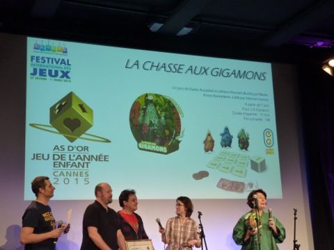 LA CHASSE AUX GIGAMONS de Karim Aouidad et Johann Roussel chez Elemons Games