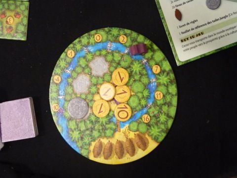 le plateau individuel pour déposer son argent et ses fèves de cacao