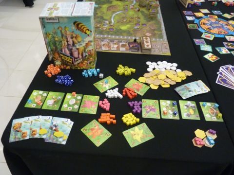 Waggle Dance édité par Grublin Games Publishing et distribué par Atalia
