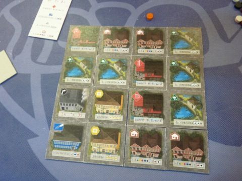 Une ville terminée avec un bon scoring pour les 4 maisons (4 fois les nombres de couleurs présentes)