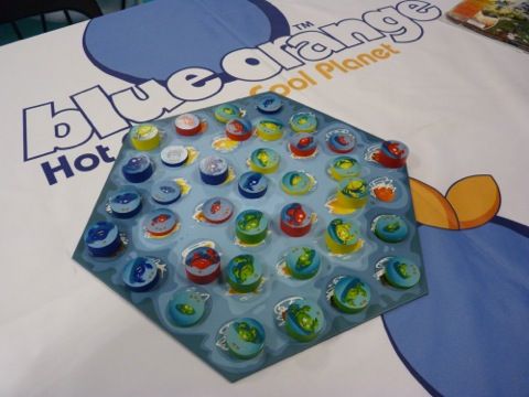 Crabz le jeu d'Henri Kermarrec avec Stéphane Escapa aux illustrations chez Blue Orange