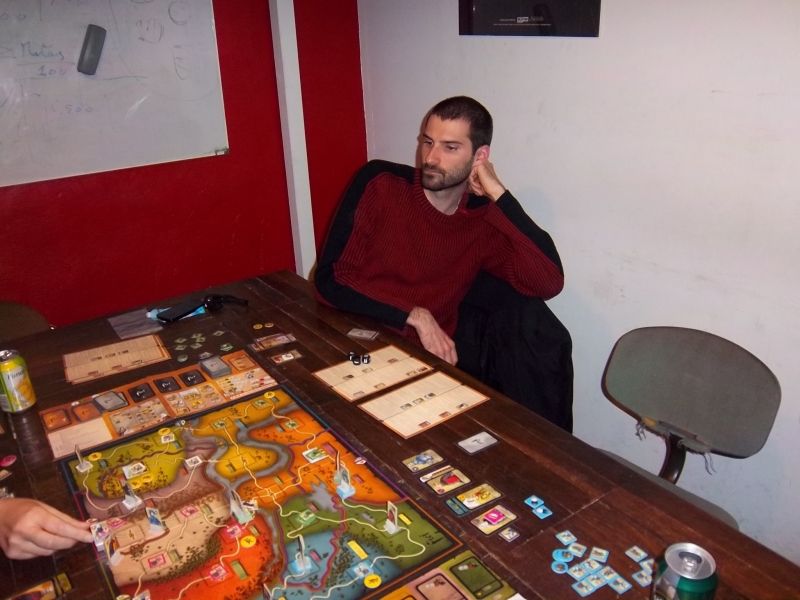 Le Pape : un regard dominateur et concentré...