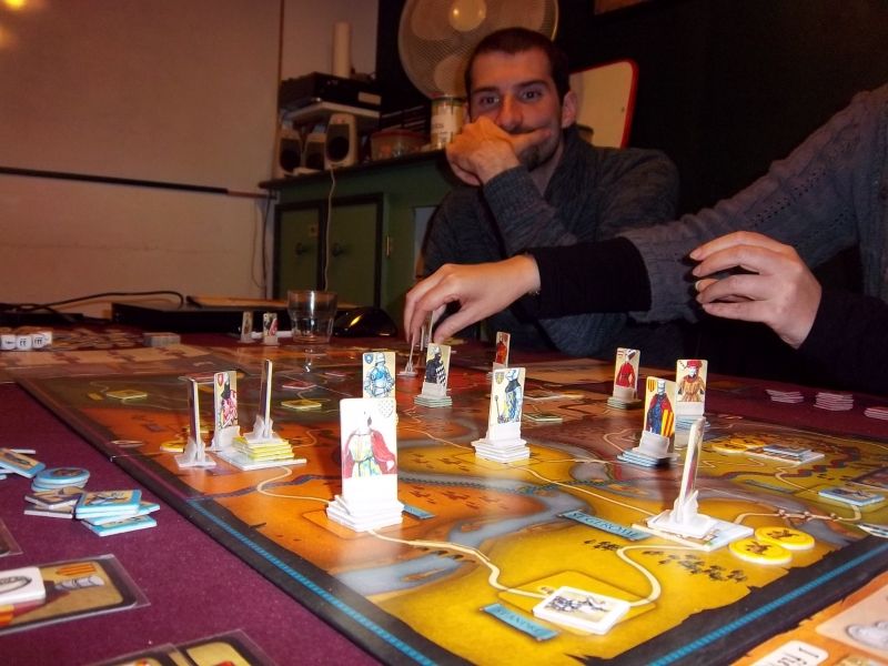 Nicolas...cette fois, sa détermination habituelle ne suffira pas. C'est dur de ne plus être pape hein ?