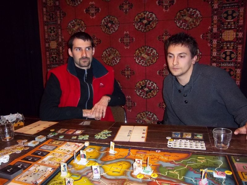 Une redoutable alliance : Nicolas-Kevin