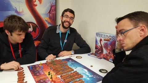 La team Jedisjeux (manque Cyril83) à la découverte de Vikings dimanche matin avec un des auteurs Charles Chevallier.