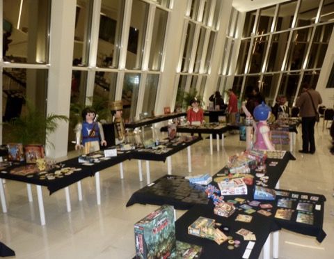 Cette année pour cause de pluie... les playmobil sont restés à l'intérieur