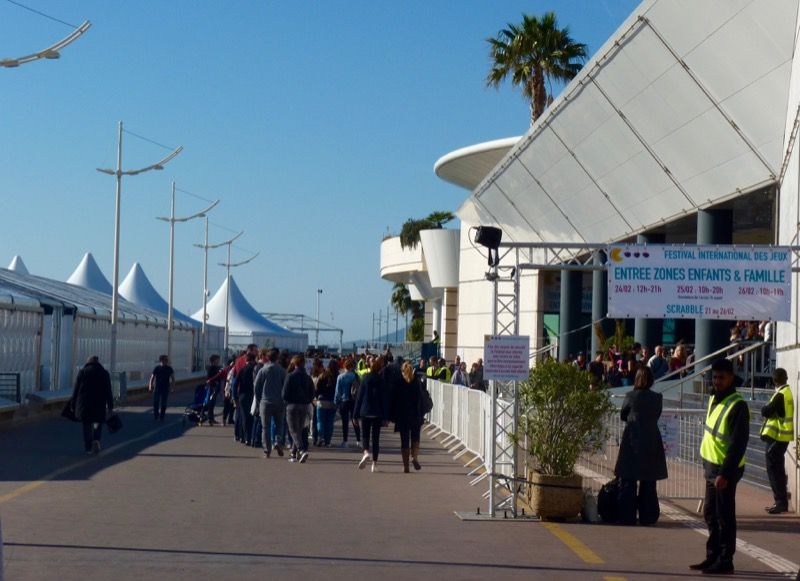 Dommage que la nouvelle entrée zones enfants et famille ne soit pas encore trop connue... ça rentre plus vite.