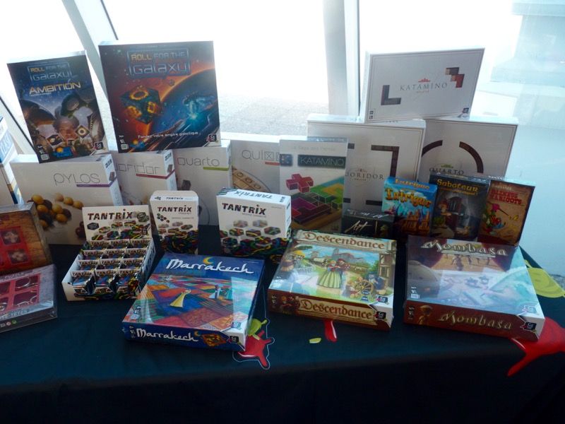 Belle mise en avant de la gamme Gigamic avec la collection des jeux en bois, les gros jeux, les jeux des éditeurs partenaires...