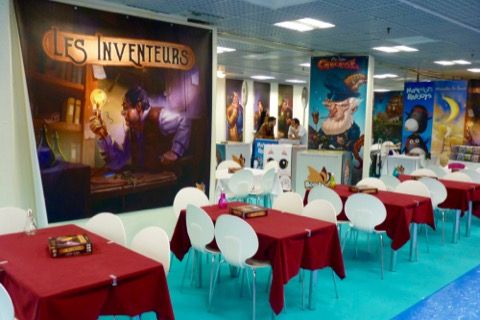 Le stand Bombyx toujours au même endroit comme ça on ne peut pas se tromper !