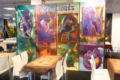 Chez Iello omis le décor de Sea Of Clouds le jeu de Théo Rivière. 