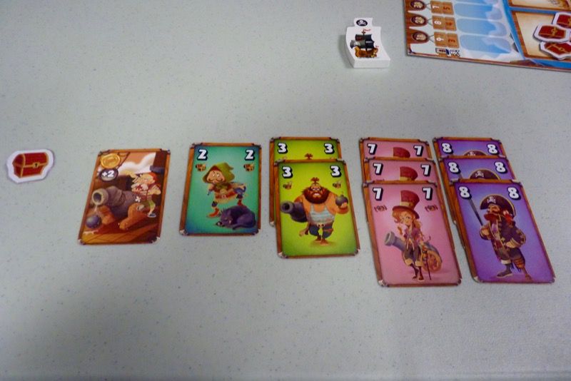 Manu Beltrando le patron de Moonster Games arrive sur le stand et on s'empresse de lui demander de nous sortir Cannon Buster le nouveau jeu de Gary Kim.