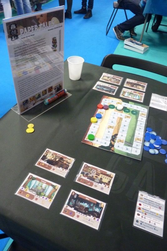 Paper Tales de Masato Uesugi (Welcom To The Dungeon, Twelve Heroes) est un petit jeu de draft en simultané.