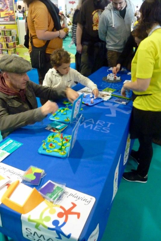 Smart Games pour toutes les générations... On joue tous à la même hauteur.