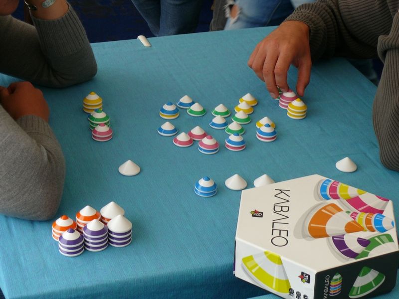 <a href="http://www.jedisjeux.net/kabaleo">Kabaleo</a>