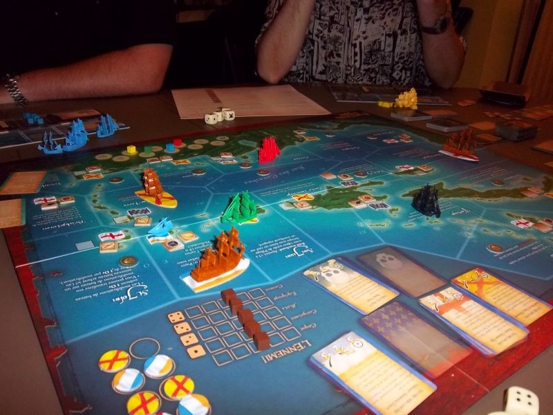 Un gros problème pour Tyrion (frégate verte) qui voulait rejoindre son port d'attache à la fin : un Man-o-war hollandais monte la garde juste devant !