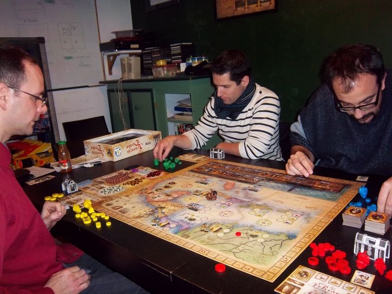 Monsieur Vincent, Captain Cavern et monsieur Thieum, prêts à en découdre sur le grand plateau de "Francis Drake".