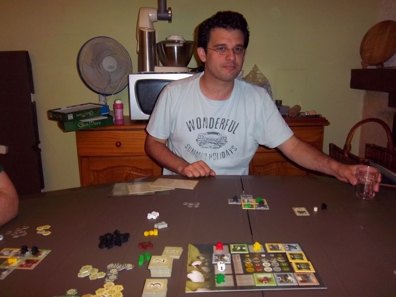 Il a bien dégusté le Bugey monsieur Melias, ce qui va pas l'empécher de gagner cette partie de Glen more