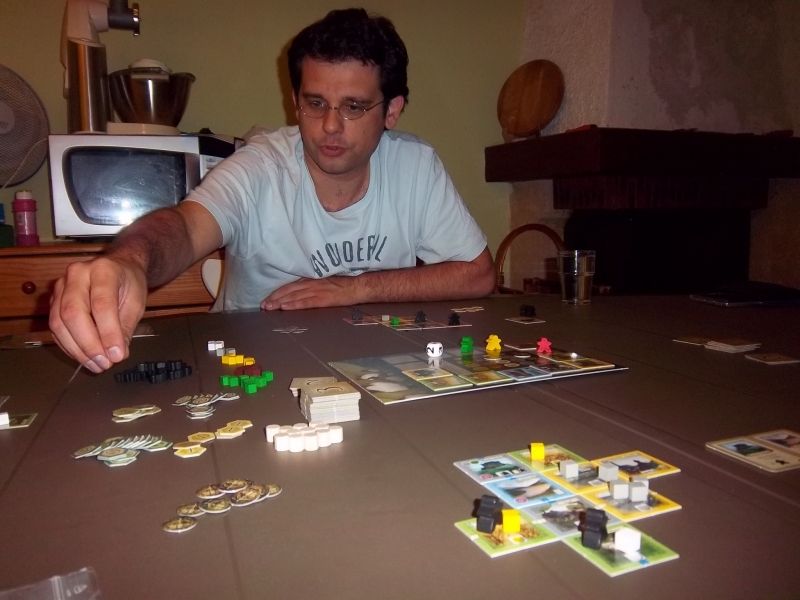 Tenez, regardez -le en pleine action : une attitude décidée, le geste précis...