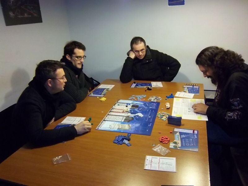 Monsieur Bloodyraoul nous présente Ground Floor...