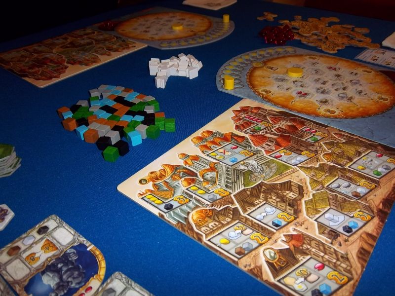 Oui, joli, plaisant....plaisant et joli quoi...