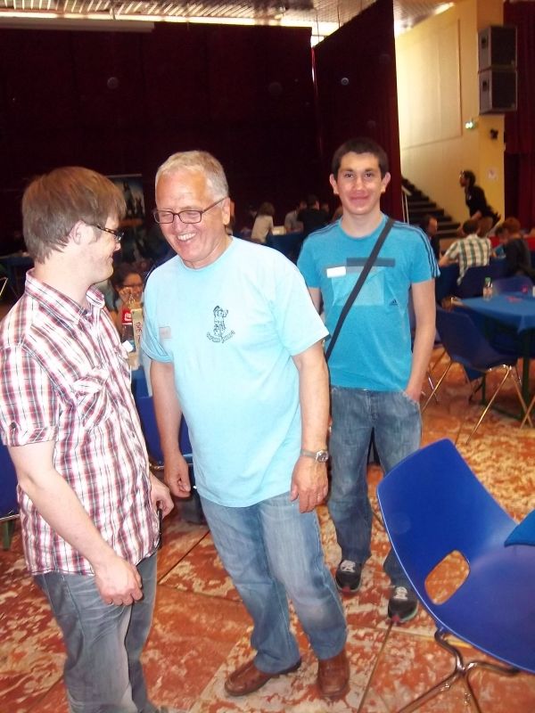 Monsieur Jeanmi34 arbore un grand sourire...le festival se passe bien. 