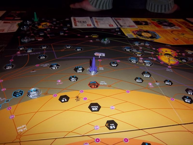 Ma fusée pas loin de Jupiter, sur un bout de roche dont j'ai oublié le nom...