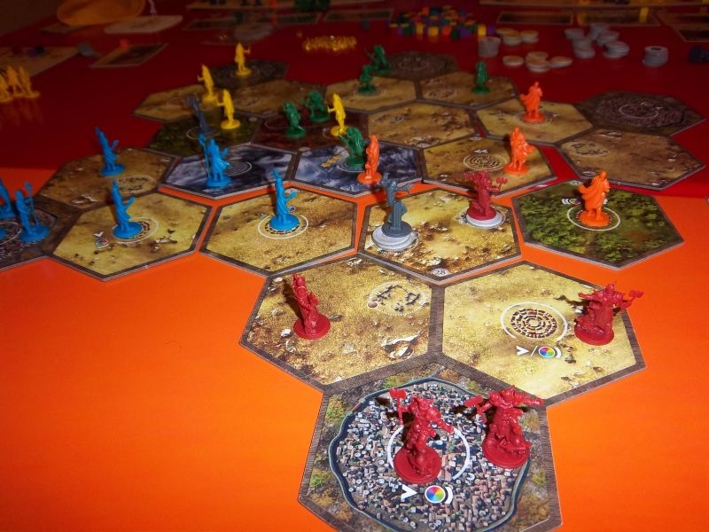 Un monde de Hyperborea qui commence à être mal fréquenté (je ne parle pas évidemment des sympathiques porteurs rouges de haches à double-tranchant