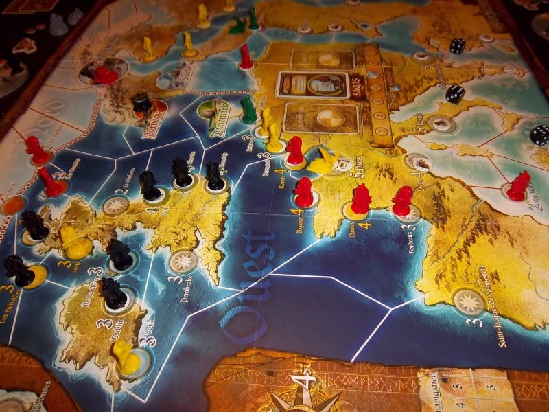 Une vu du plateau vers la fin de la partie... Oui, il y a maintenant des colonies vikings un peu partout.