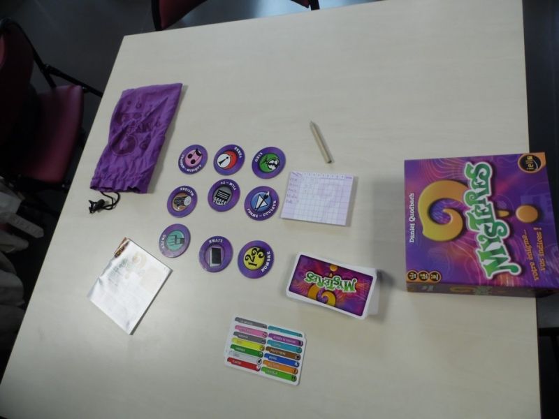 Mystères, ou le "Dixit" des mots. Moins poétique, mais plus cérébral.