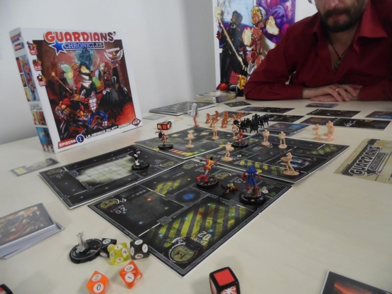 Guardians Chronicles, avec pour le moment, l'utilisation de figurines Heroclix...